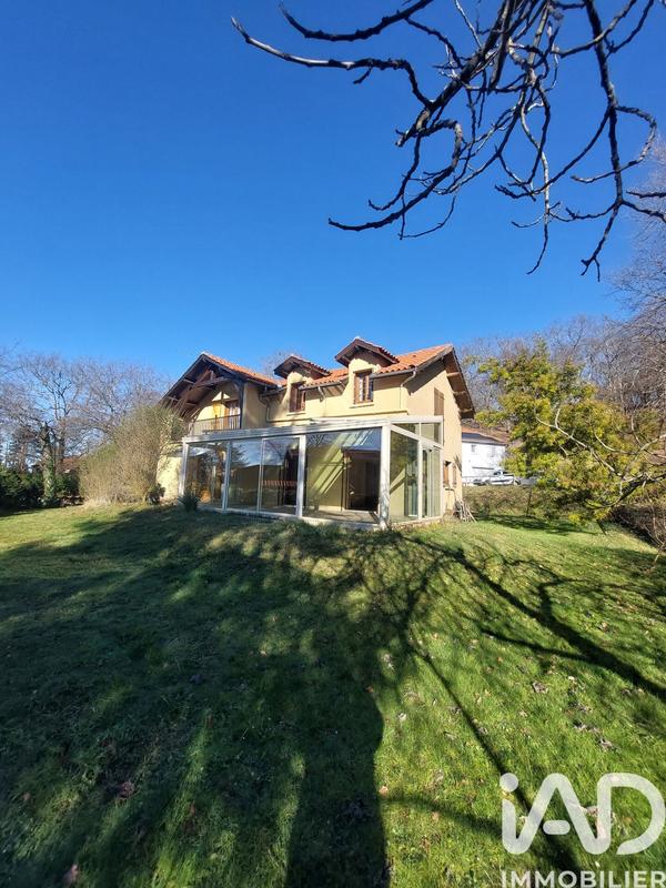 Maison - 139 m² - 5 pièces