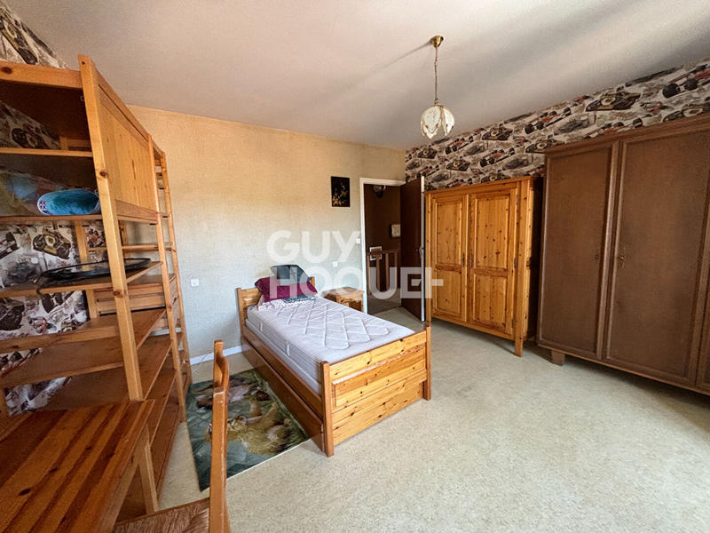 Maison - 279 m² - 5 pièces