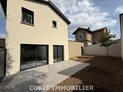 Villa - 101 m² - 4 pièces