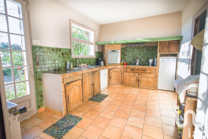 Maison - 251 m² - 10 pièces