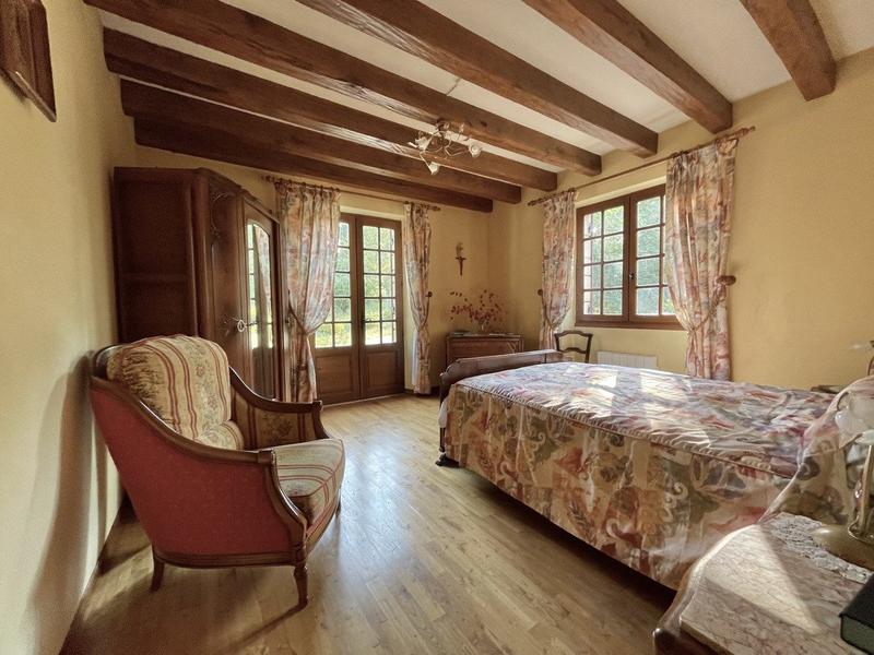 Maison traditionnelle - 155 m² - 6 pièces