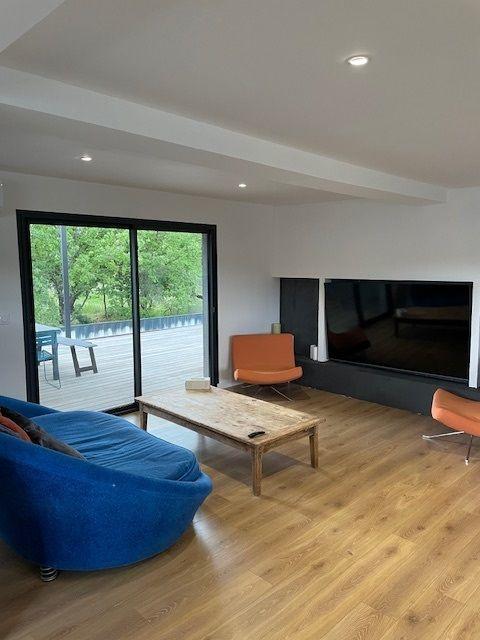 Villa - 219 m² - 7 pièces