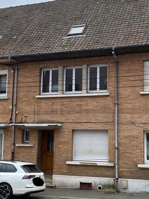 Maison de ville - 97 m² - 7 pièces