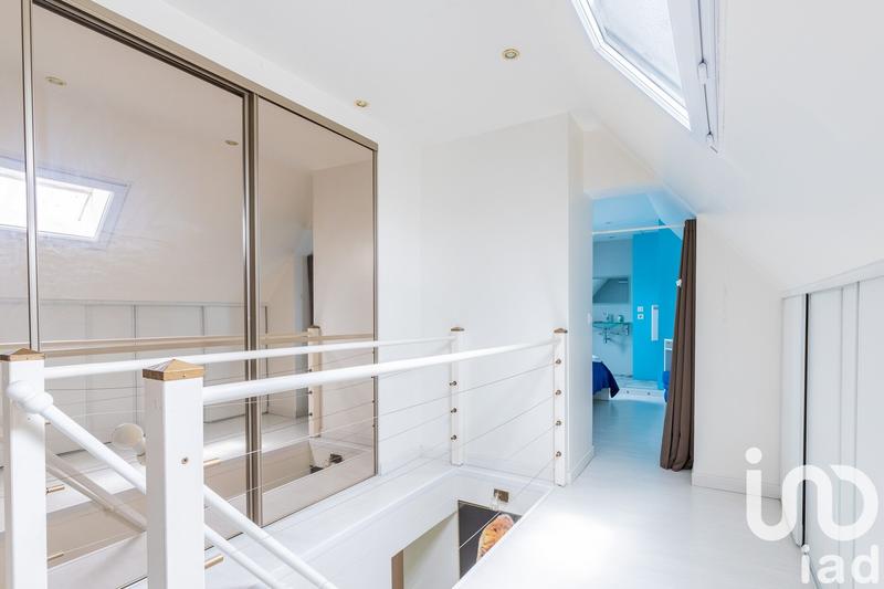 Maison - 162 m² - 10 pièces