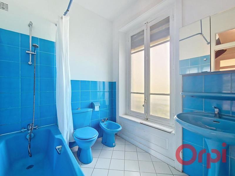 Maison - 166 m² - 7 pièces