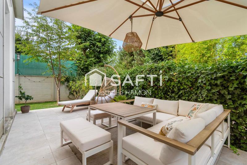 Appartement - 100 m² - 5 pièces