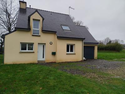 Maison - 90 m² - 5 pièces