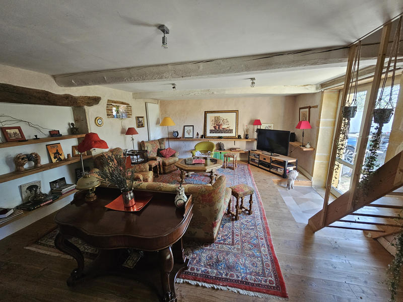 Maison - 220 m² - 6 pièces