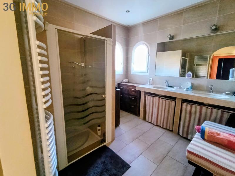 Maison d'architecte - 200 m² - 7 pièces