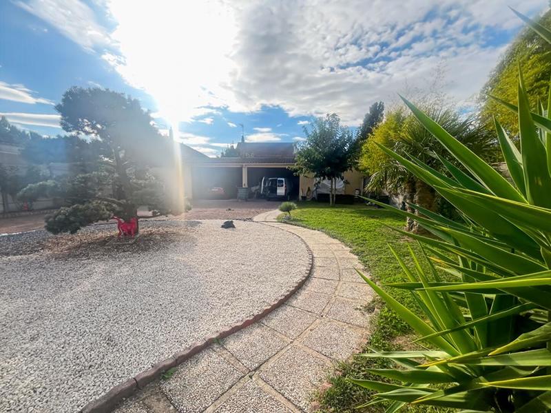 Maison - 158 m² - 6 pièces