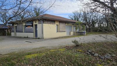 Local commercial - 196 m²