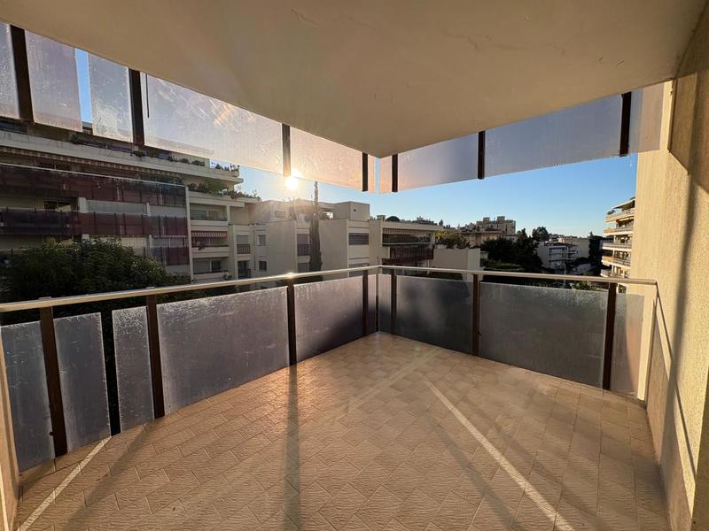 Appartement - 80 m² - 3 pièces