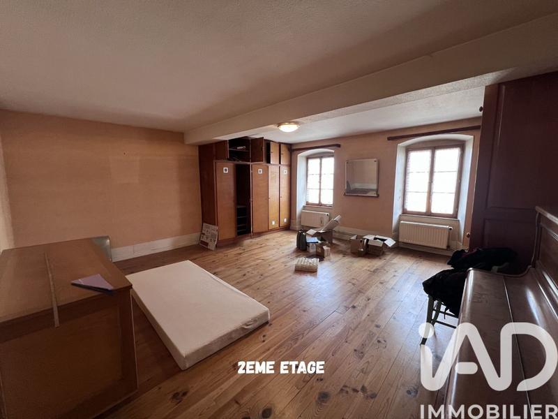 Maison de village - 400 m² - 15 pièces