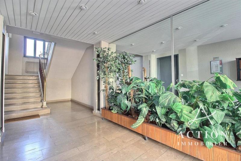 Appartement - 85 m² - 3 pièces