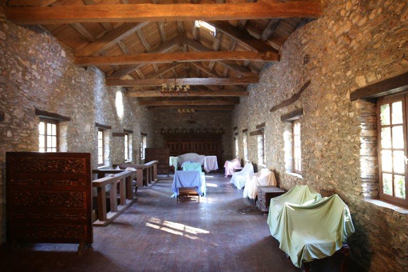 Maison - 941 m² - 26 pièces