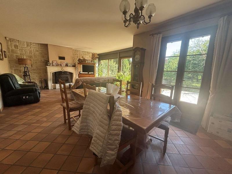 Maison - 145 m² - 5 pièces