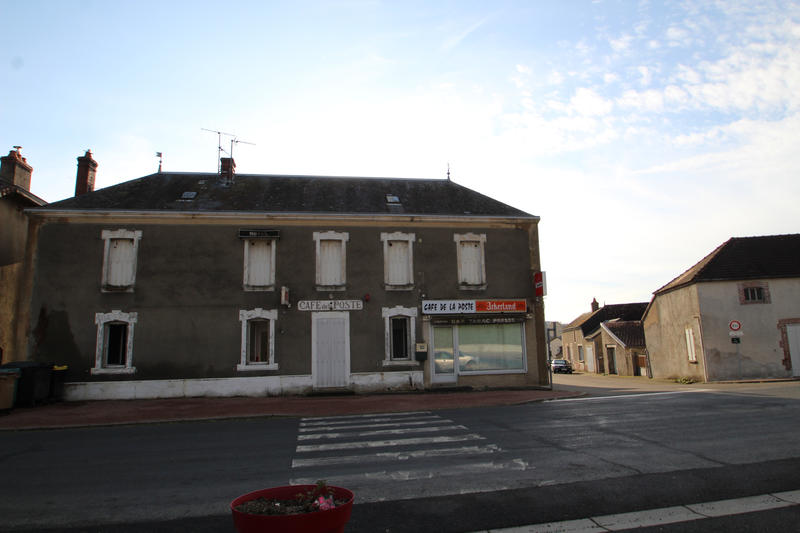 Propriété - 264 m² - 8 pièces