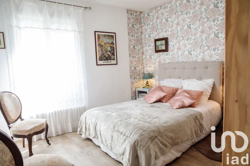 Maison - 248 m² - 10 pièces