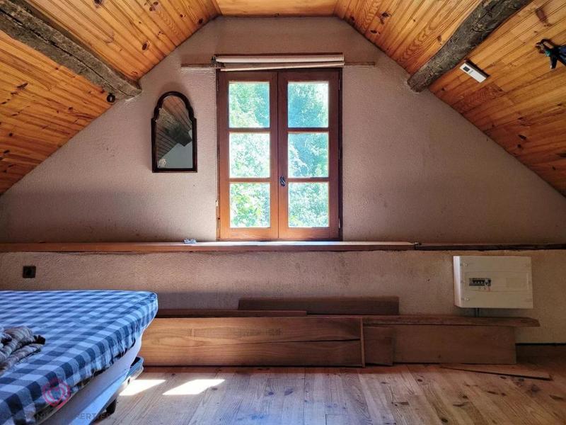 Maison - 96 m² - 6 pièces