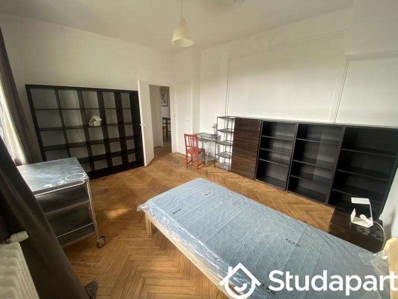 Chambre - 11 m² - 1 pièce