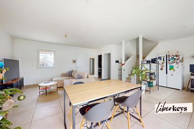 Maison - 95 m² - 4 pièces