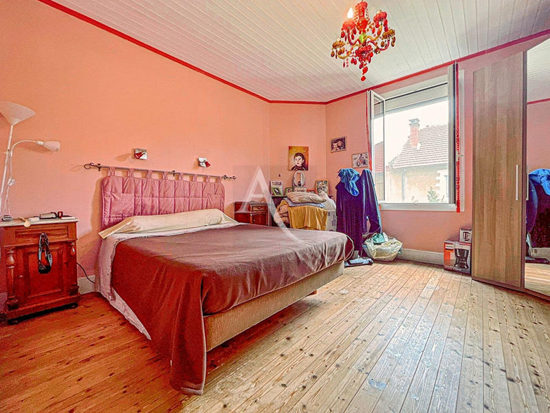 Maison - 150 m² - 8 pièces