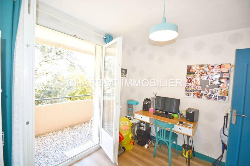 Appartement - 83 m² - 5 pièces