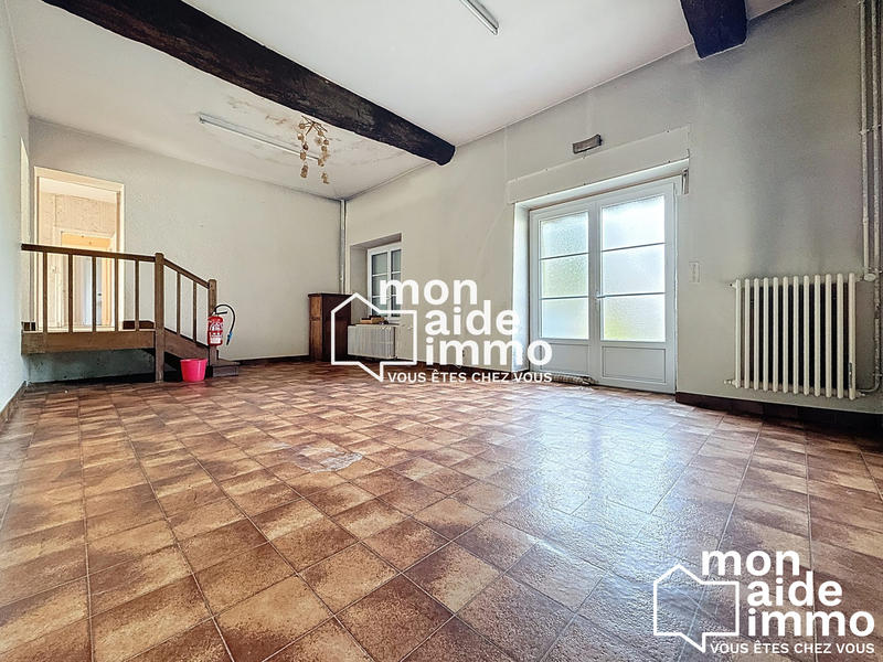 Maison - 240 m² - 9 pièces