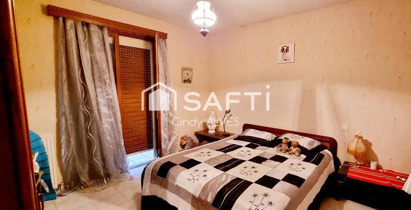 Maison - 310 m² - 9 pièces