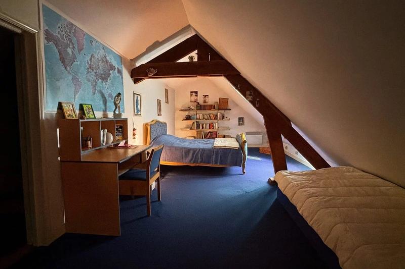 Maison - 180 m² - 6 pièces