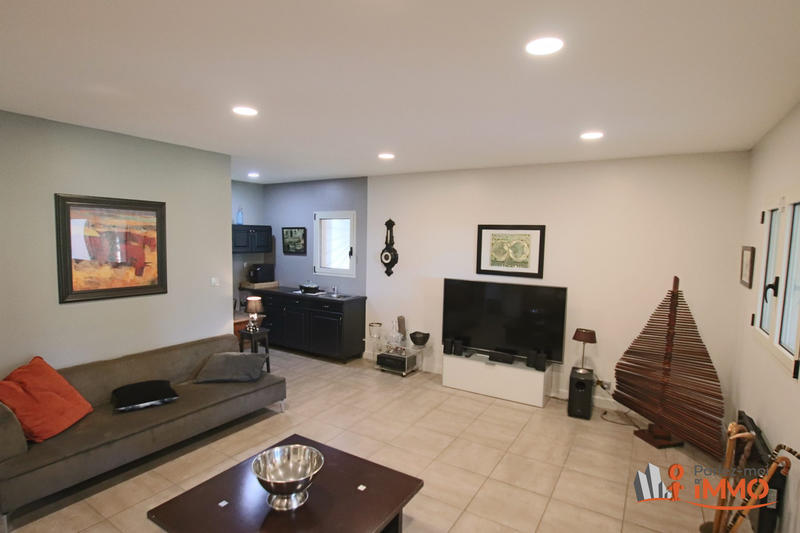 Maison - 200 m² - 6 pièces