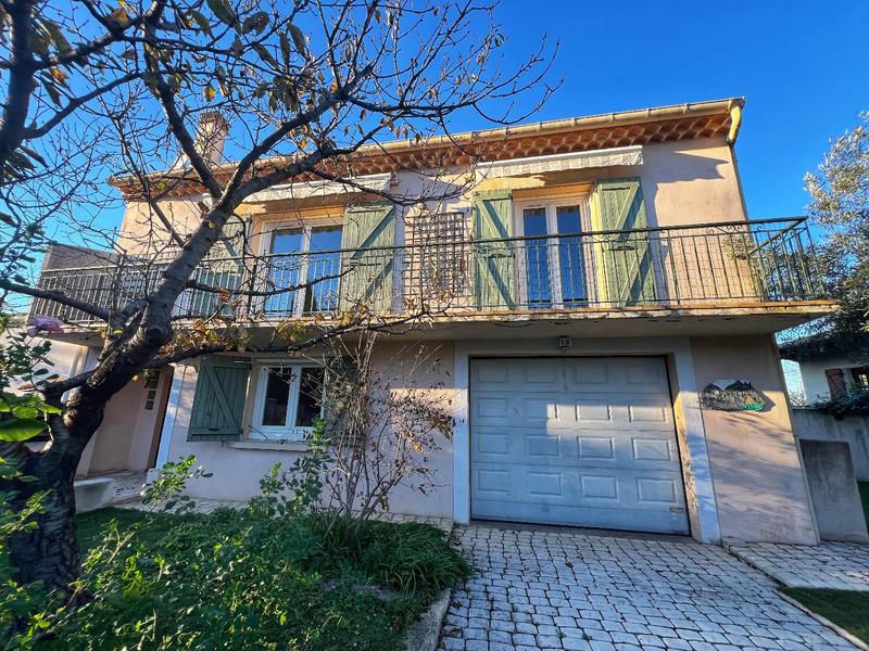 Maison de village - 157 m² - 6 pièces