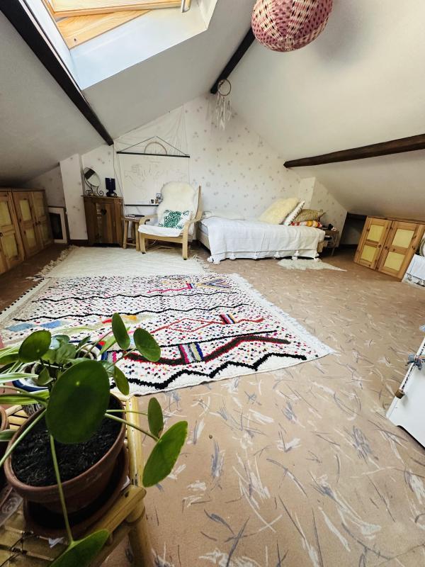 Maison - 93 m² - 5 pièces