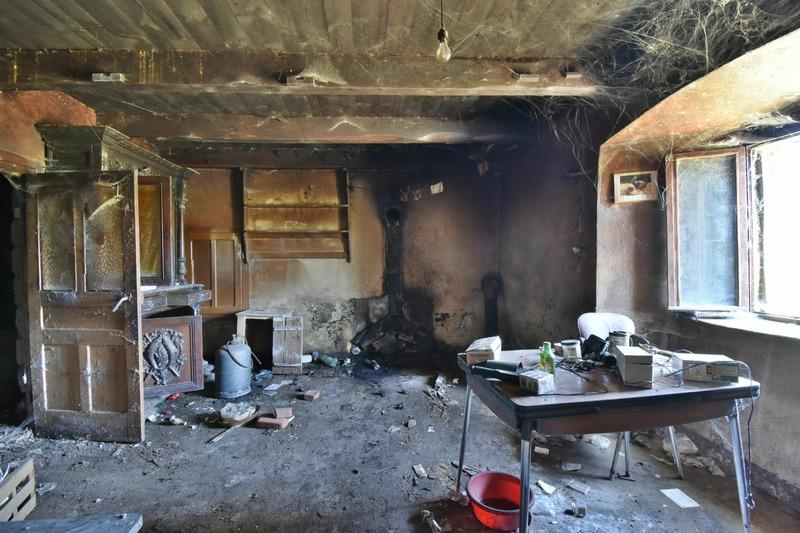 Maison en pierre - 350 m² - 3 pièces