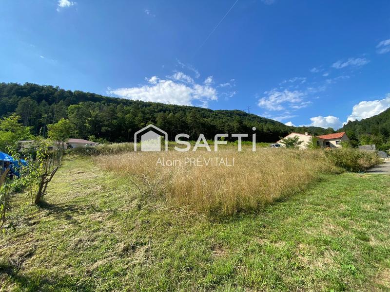 Terrain - 750 m²