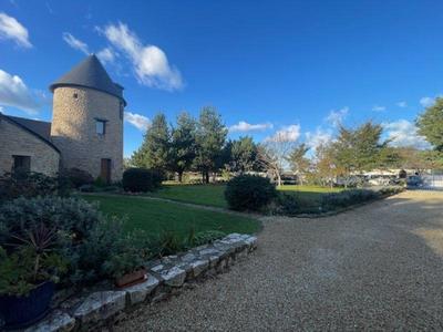 Moulin - 173 m² - 9 pièces