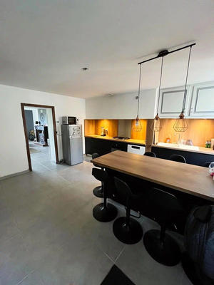 Maison ancienne - 260 m² - 12 pièces