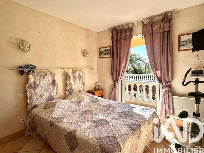 Maison - 159 m² - 6 pièces