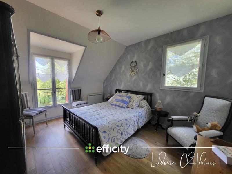 Maison - 210 m² - 9 pièces