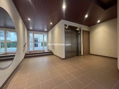 Bureau - 87 m² - 6 pièces