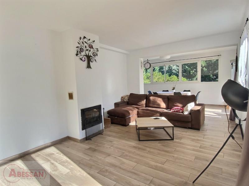 Maison - 200 m² - 7 pièces