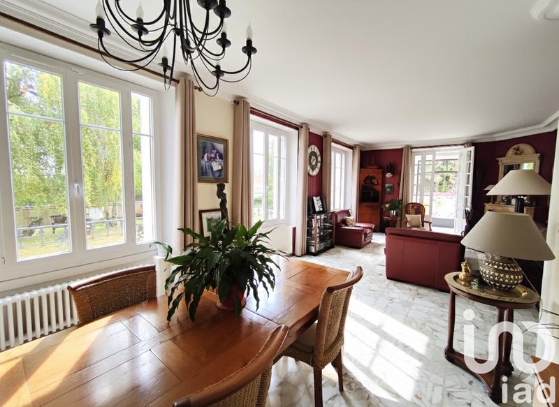 Maison - 203 m² - 6 pièces