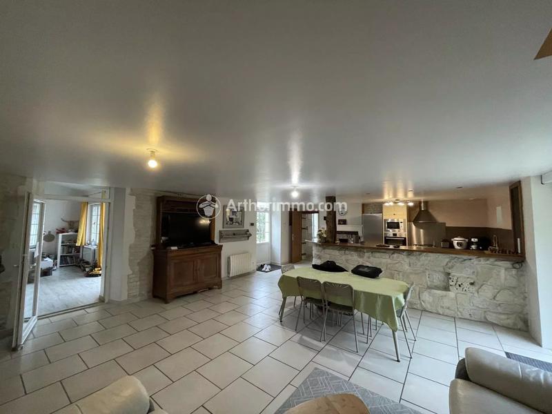 Maison - 183 m² - 8 pièces