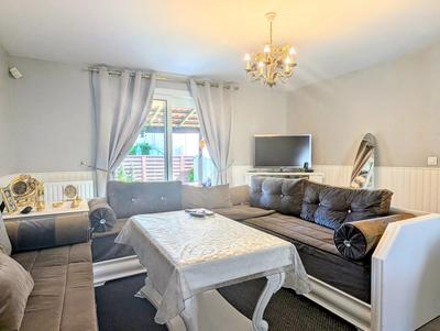 Maison - 92 m² - 5 pièces