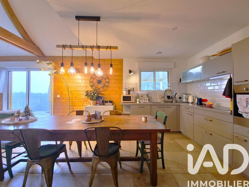 Maison - 90 m² - 3 pièces