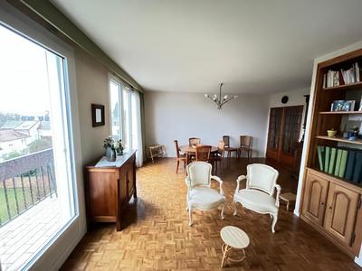 Appartement - 67 m² - 2 pièces