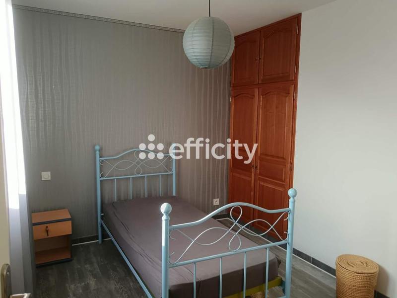 Pavillon - 100 m² - 5 pièces