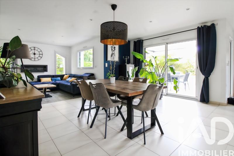 Maison - 144 m² - 7 pièces