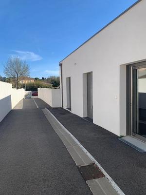 Bureau - 70 m² - 2 pièces