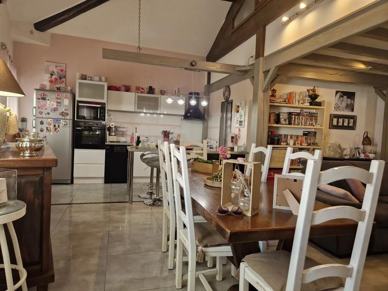 Maison de village - 220 m² - 6 pièces